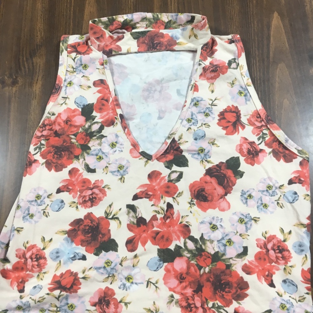 Tank top - Picture 2 of 3